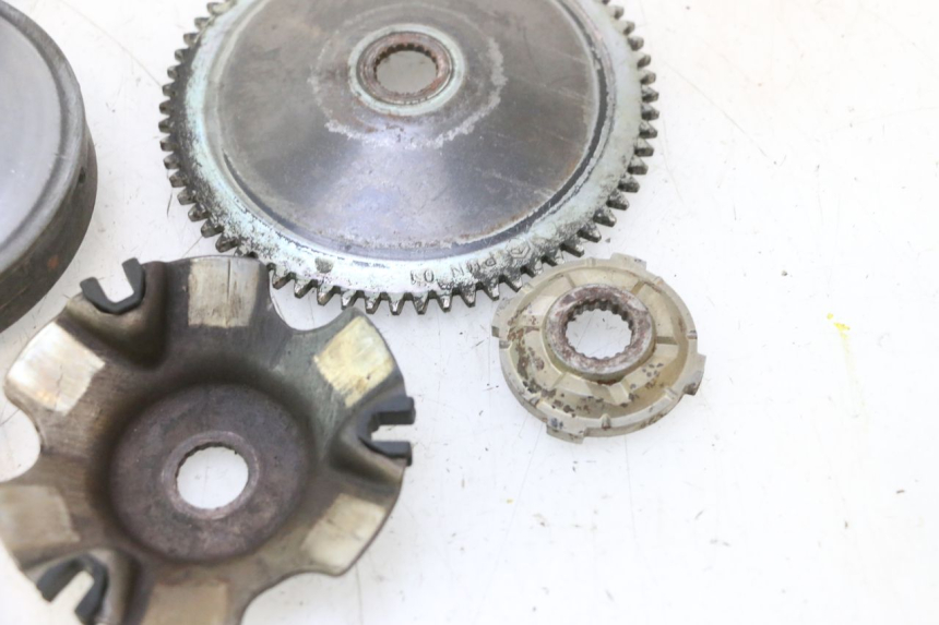 photo de VARIATOR PIAGGIO VESPA LX 2T 50 (2005 - 2013) - Zoom on usage condition
