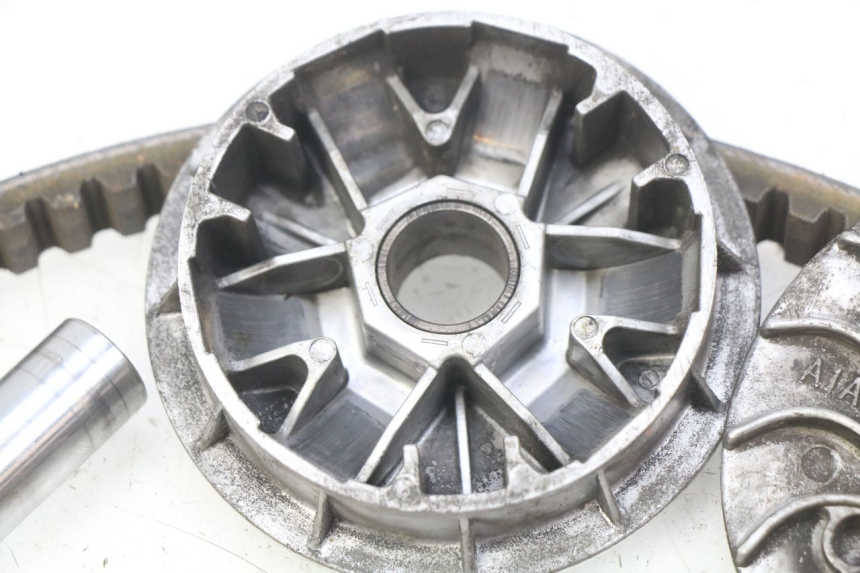 photo de VARIATOR PEUGEOT VIVACITY NEW 4T 50 (2008 - 2017) - Checked used part