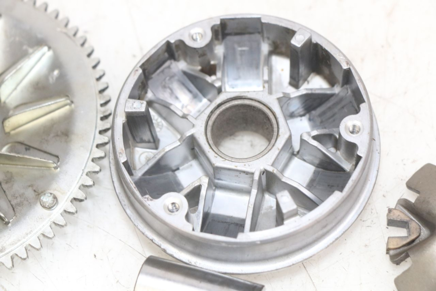 photo de VARIATOR PEUGEOT VIVACITY 50 (2004 - 2009) - Additional view of the item