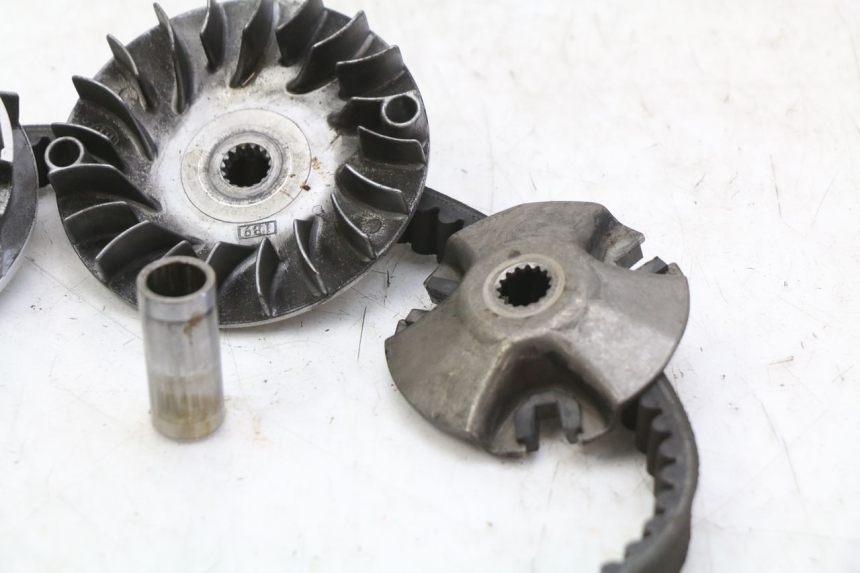 photo de VARIATOR YAMAHA XMAX X-MAX 125 (2006 - 2009) - Component detail