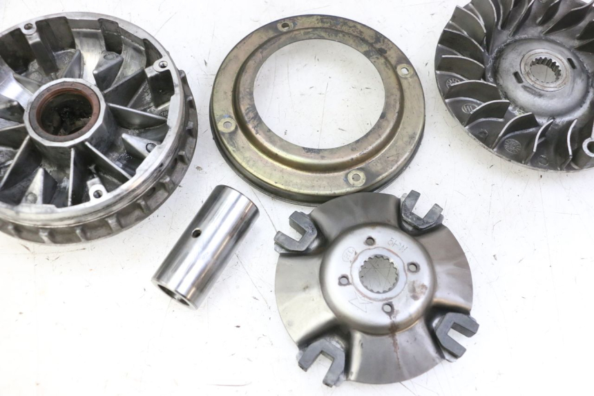 photo de VARIATOR YAMAHA X-MAX XMAX 250 (2006 - 2009) - Distinctive features