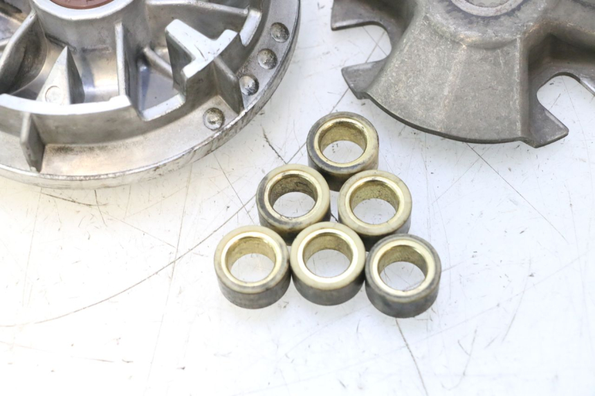 photo de VARIATOR YAMAHA X-MAX XMAX 125 (2010 - 2013) - Surface and material condition