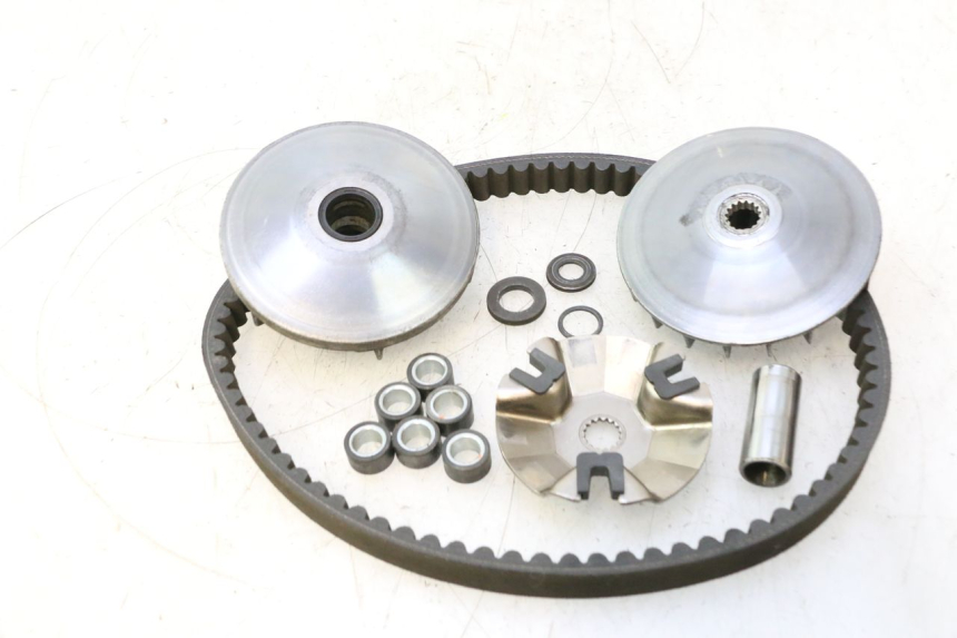 photo de VARIATOR YAMAHA YP MAJESTY 125 (2002 - 2006) - Fixing points details