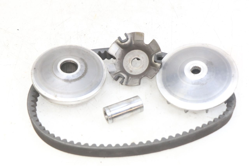 photo de VARIATOR YIYING YY125T 125 (2006 - 2014) - Fixing points details