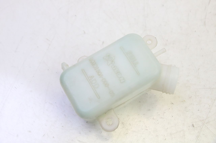 photo de COOLANT EXPANSION BOTTLE QUADRO 4 4D 350 (2015 - 2018) - Main view