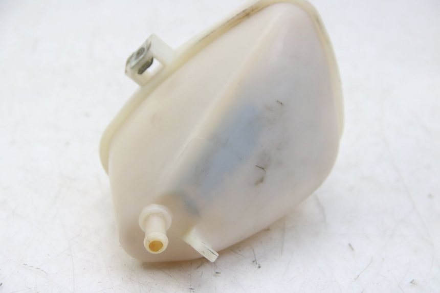 photo de EXPANSION TANK PIAGGIO BEVERLY 125 (2010 - 2015) - Zoom on usage condition