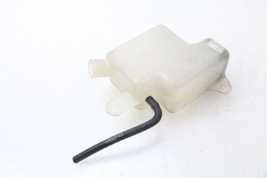 photo de COOLANT EXPANSION BOTTLE SUZUKI BURGMAN 125 (2007 - 2014) - Component detail