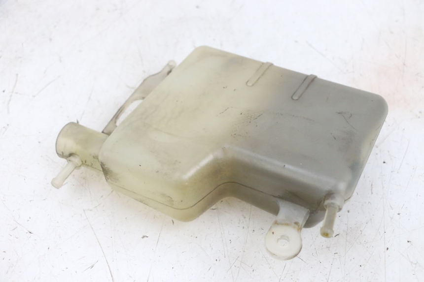 photo de COOLANT EXPANSION BOTTLE SUZUKI BURGMAN 650 (2013 - 2020) - Alternative perspective