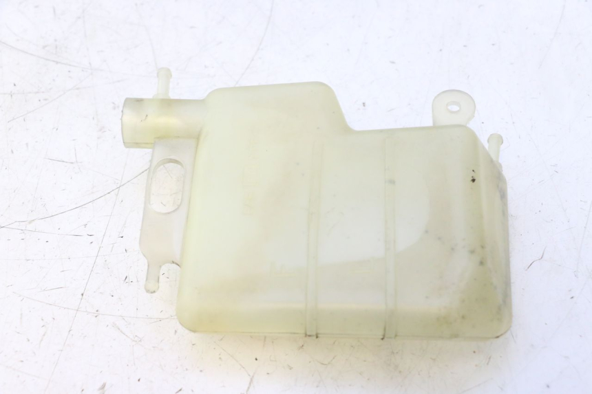 photo de COOLANT EXPANSION BOTTLE SUZUKI BURGMAN EXECUTIVE ABS 650 (2006 - 2012) - Zoom on usage condition