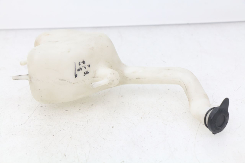 photo de COOLANT EXPANSION BOTTLE HONDA CBR R 125 (2003 - 2006) - Component detail
