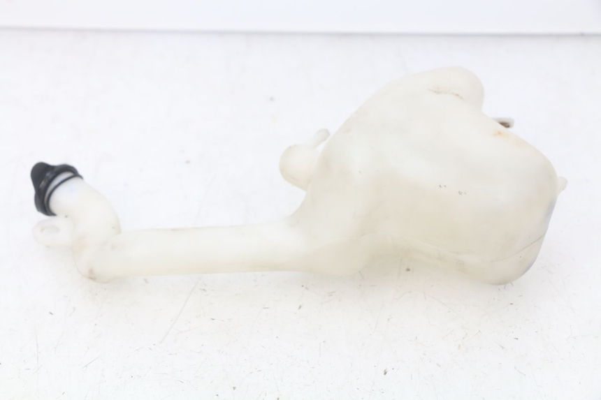 photo de COOLANT EXPANSION BOTTLE HONDA CBR R 125 (2003 - 2006) - Technical close-up