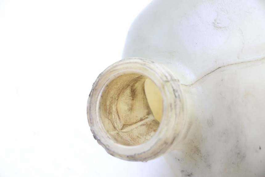 photo de EXPANSION TANK PEUGEOT ELYSEO 125 (1999 - 2004) - Technical close-up