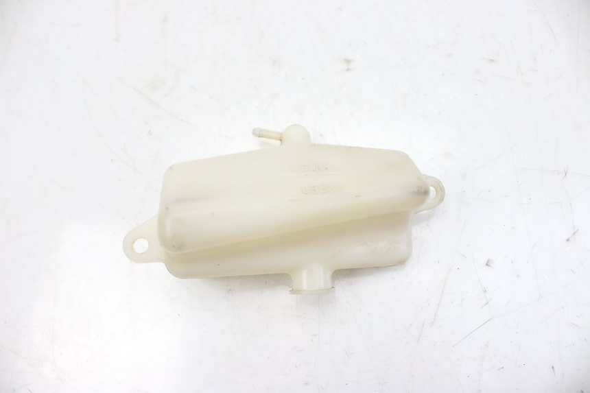 photo de EXPANSION TANK HONDA FES S-WING SWING ABS 125 (2007 - 2015) - Zoom on usage condition