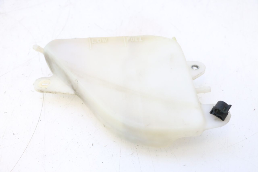 photo de COOLANT EXPANSION BOTTLE YAMAHA FJR 1300 (2001 - 2005) - Component detail