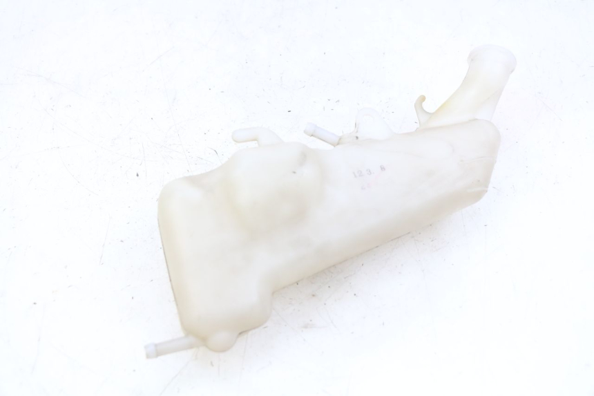 photo de EXPANSION TANK HONDA FJS SILVERWING SILVER WING 400 (2009 - 2016) - Zoom on usage condition