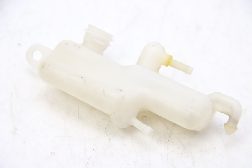 photo de EXPANSION TANK HONDA FORZA 125 (2015 - 2016) - Zoom on usage condition