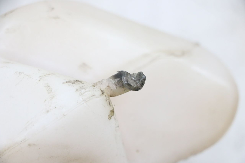 photo de COOLANT EXPANSION BOTTLE DERBI GPR 50 (2004 - 2009) - Fixing points details