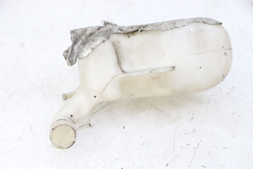 photo de COOLANT EXPANSION BOTTLE SUZUKI GSR 750 (2011 - 2017) - Component detail