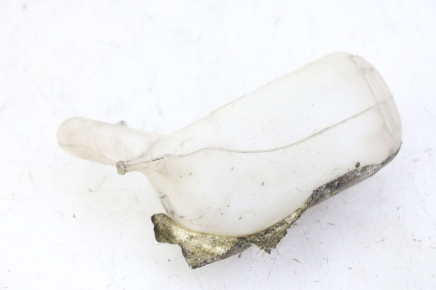 photo de COOLANT EXPANSION BOTTLE SUZUKI GSR 750 (2011 - 2017) - Zoom on usage condition