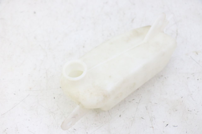 photo de COOLANT EXPANSION BOTTLE SYM JOYMAX 125 (2010 - 2017) - Zoom on usage condition