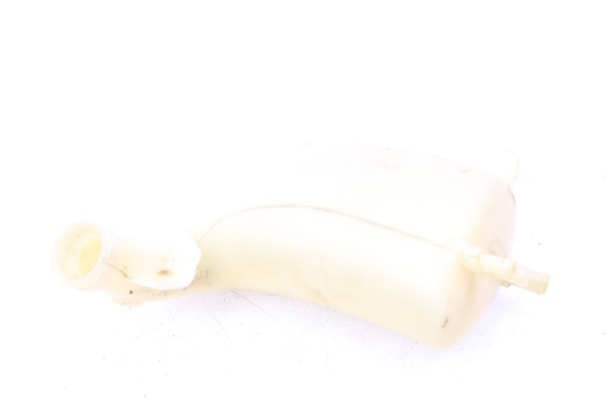 photo de EXPANSION TANK PIAGGIO MP3 500 (2011 - 2015) - Technical close-up