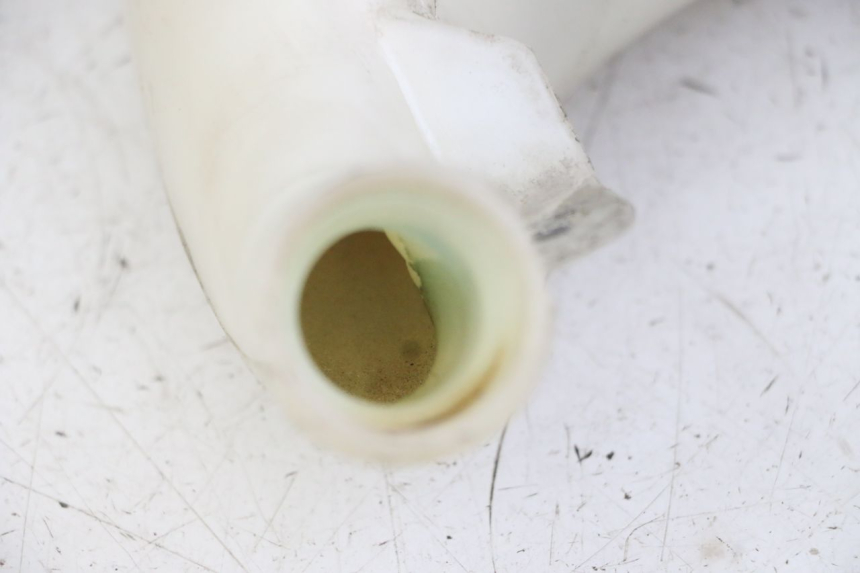 photo de EXPANSION TANK PIAGGIO MP3 500 (2011 - 2015) - Fixing points details