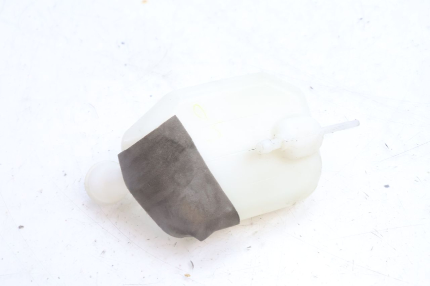 photo de COOLANT EXPANSION BOTTLE YAMAHA N-MAX NMAX 125 (2021 - 2024) - Alternative perspective