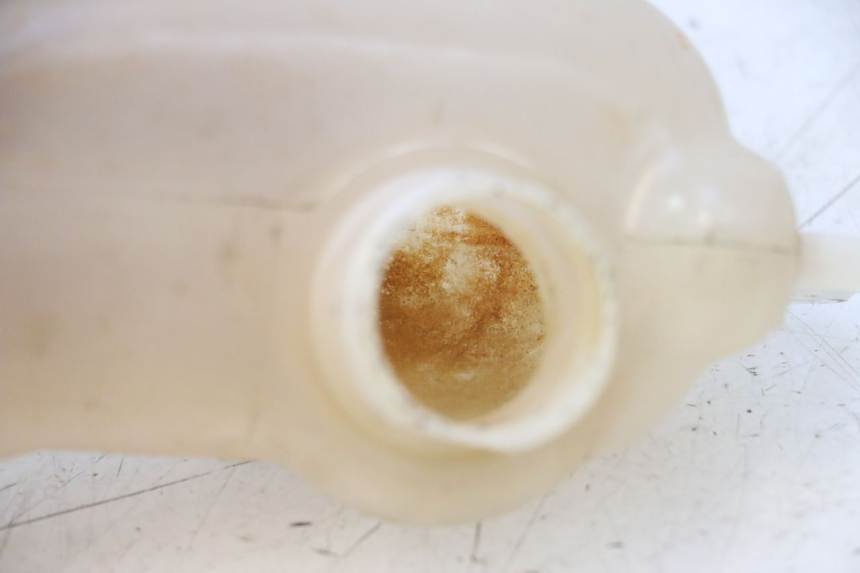 photo de COOLANT EXPANSION BOTTLE MBK NITRO 50 (2004 - 2008) - Zoom on usage condition