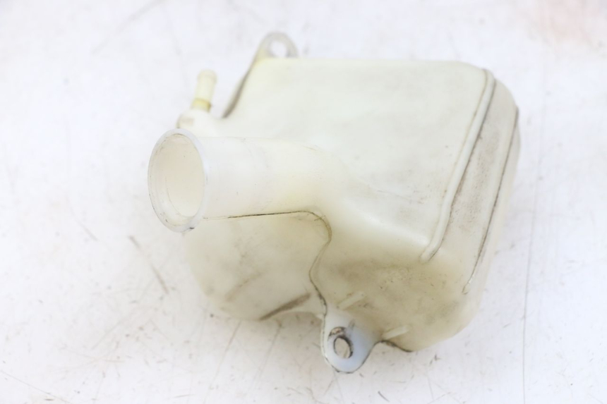 photo de EXPANSION TANK HONDA NTV DEAUVILLE 650 (1998 - 2001) - Alternative perspective