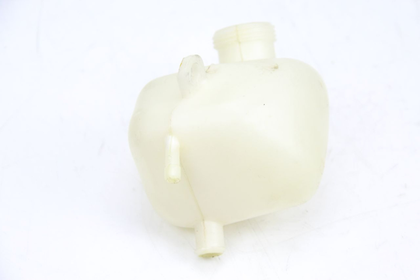 photo de COOLANT EXPANSION BOTTLE PEUGEOT SATELIS 125 (2013 - 2018) - Zoom on usage condition