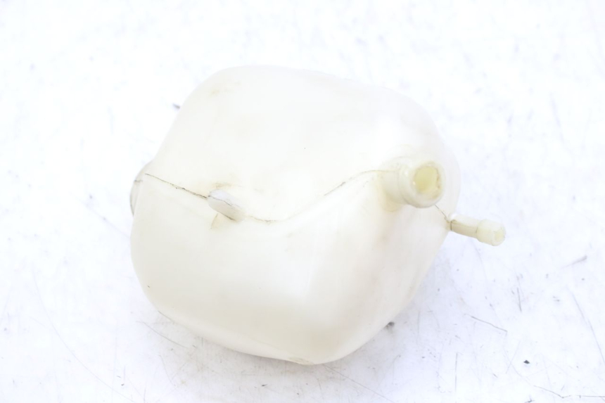 photo de EXPANSION TANK PEUGEOT SATELIS 125 (2010 - 2012) - Zoom on usage condition