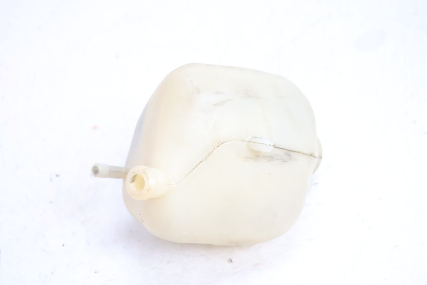 photo de COOLANT EXPANSION BOTTLE PEUGEOT SATELIS 125 (2006 - 2009) - Technical close-up