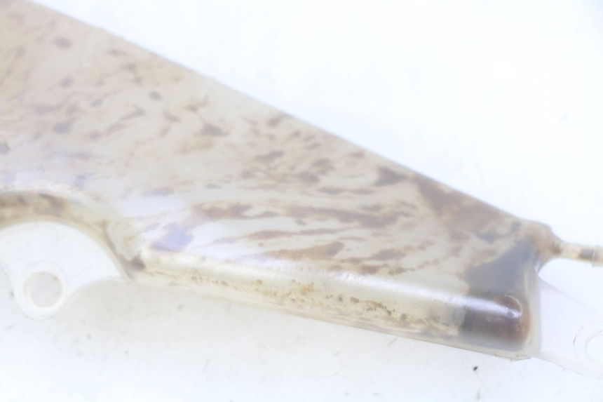 photo de COOLANT EXPANSION BOTTLE SUZUKI SIXTEEN 125 (2008 - 2010) - Alternative perspective