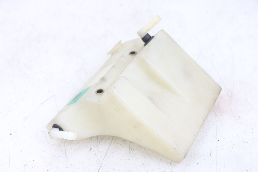 photo de EXPANSION TANK TRIUMPH SPEED TRIPLE T301 900 (1994 - 1996) - Alternative perspective