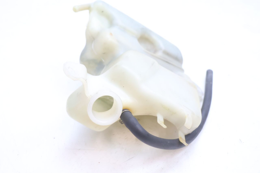 photo de COOLANT EXPANSION BOTTLE HONDA ST PAN EUROPEAN 1100 (1990 - 2002) - Zoom on usage condition