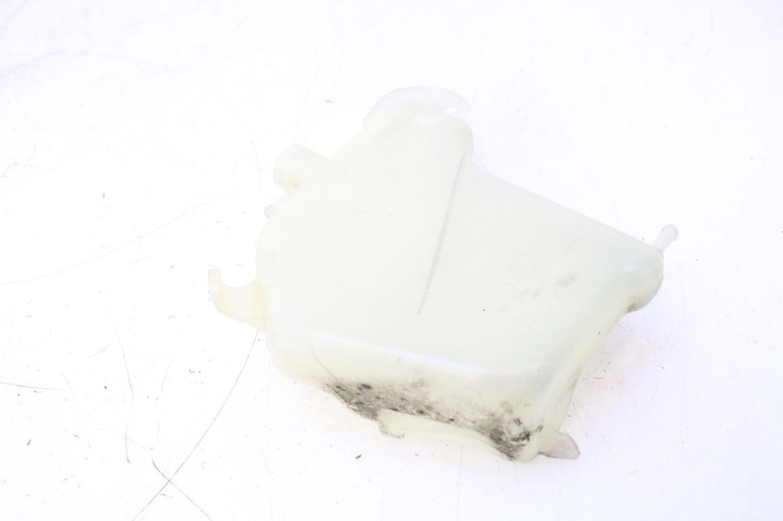 photo de COOLANT EXPANSION BOTTLE SUZUKI SV S 650 (2003 - 2009) - Zoom on usage condition