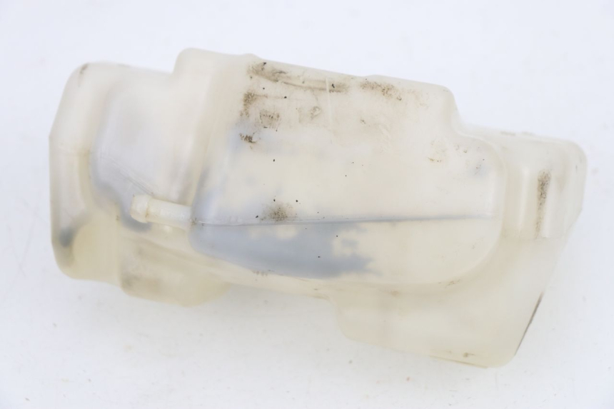 photo de COOLANT EXPANSION BOTTLE TRIUMPH STREET TRIPLE 675 (2007 - 2012) - Zoom on usage condition