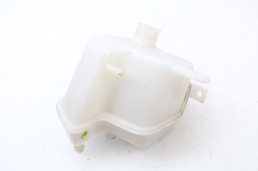 photo de COOLANT EXPANSION BOTTLE PIAGGIO VESPA GTS IE ABS 300 (2016 - 2018) - Zoom on usage condition