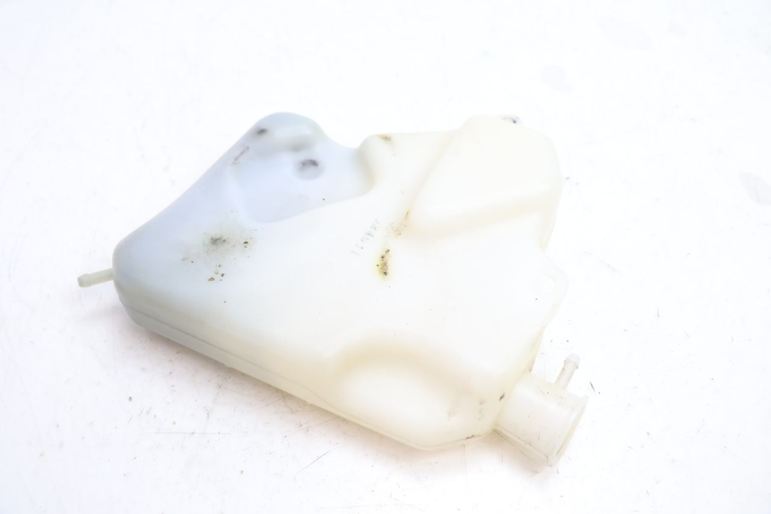 photo de COOLANT EXPANSION BOTTLE HONDA VFR FI RC46 800 (1998 - 2001) - Alternative perspective