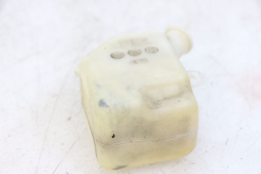 photo de COOLANT EXPANSION BOTTLE YAMAHA XJ6 ABS 600 (2008 - 2016) - Zoom on usage condition