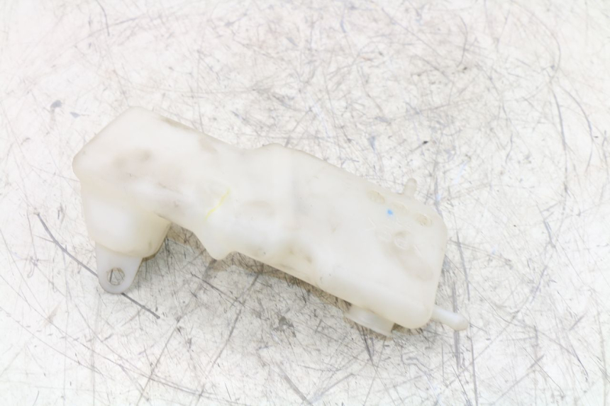 photo de COOLANT EXPANSION BOTTLE YAMAHA YP MAJESTY ABS 400 (2007 - 2009) - Zoom on usage condition
