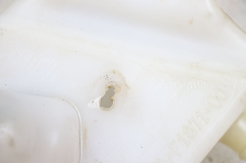 photo de EXPANSION TANK YAMAHA YP MAJESTY 125 (2002 - 2006) - Component detail