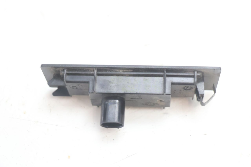 photo de PILOT LIGHT BMW C SPORT 650 (2015 - 2021) - Alternative perspective