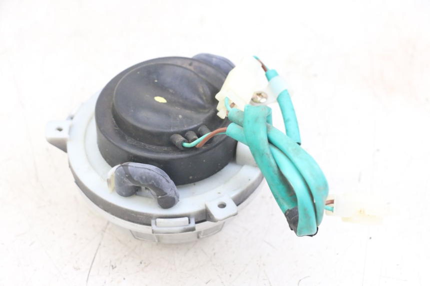 photo de POSITION LIGHT SYM CROX 4T 50 (2016 - 2023) - Zoom on usage condition