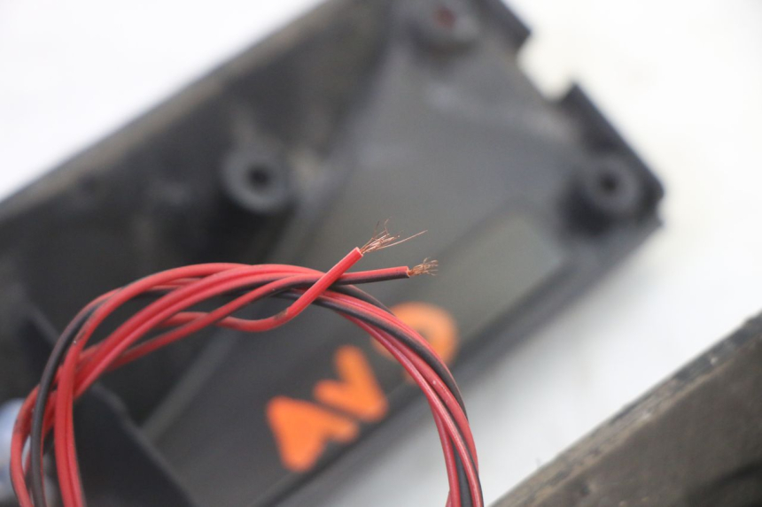 photo de PILOT LIGHT HITWAY H5 1 - Fixing points details