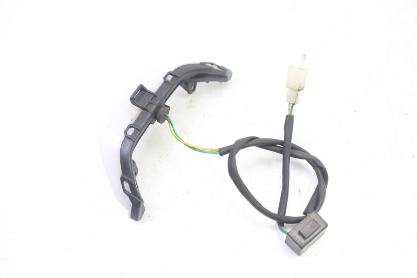 photo de POSITION LIGHT PEUGEOT KISBEE 4T 50 (2018 - 2022) - Zoom on usage condition