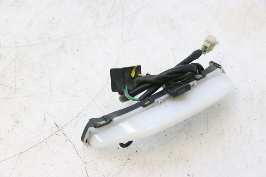 photo de POSITION LIGHT PEUGEOT KISBEE 4T 50 (2018 - 2022) - Fixing points details