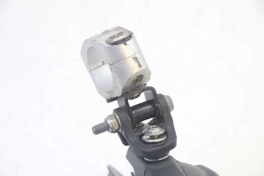 photo de PILOT LIGHT BMW R GS 1250 (2021 - 2024) - Surface and material condition