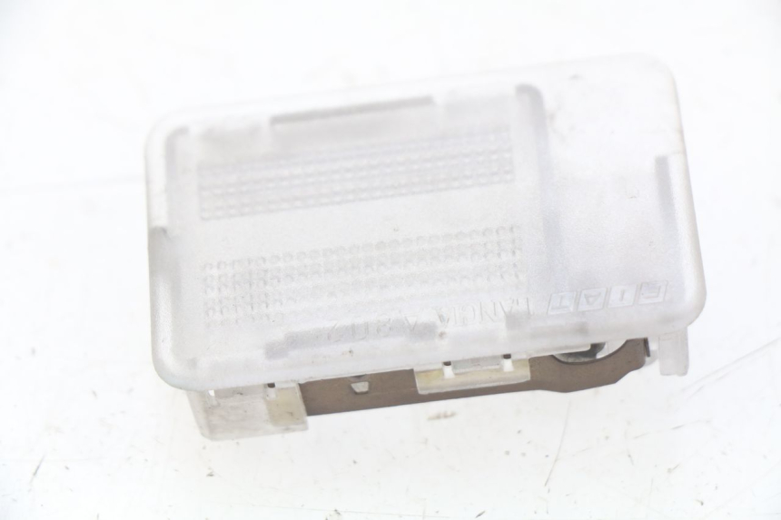 photo de POSITION LIGHT PIAGGIO X9 EVOLUTION 125 (2003 - 2007) - Zoom on usage condition