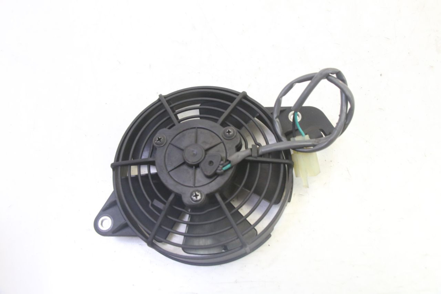 photo de FAN HONDA FES S-WING SWING ABS 125 (2007 - 2015) - Zoom on usage condition